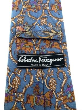 HIGH-END Movie and TV Clothes 100% SILK mens SALVATORE FERRAGAMO tie SCREEN-USED